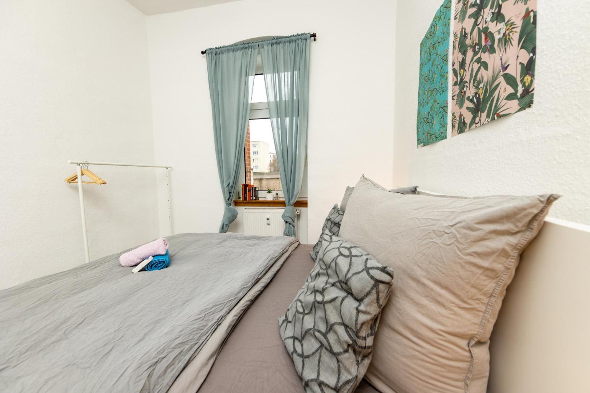 Grossraum-Apartments Mit 2Sz, Wz, Kueche, Smart-Tv, Parken, Etc Эрфурт Номер фото