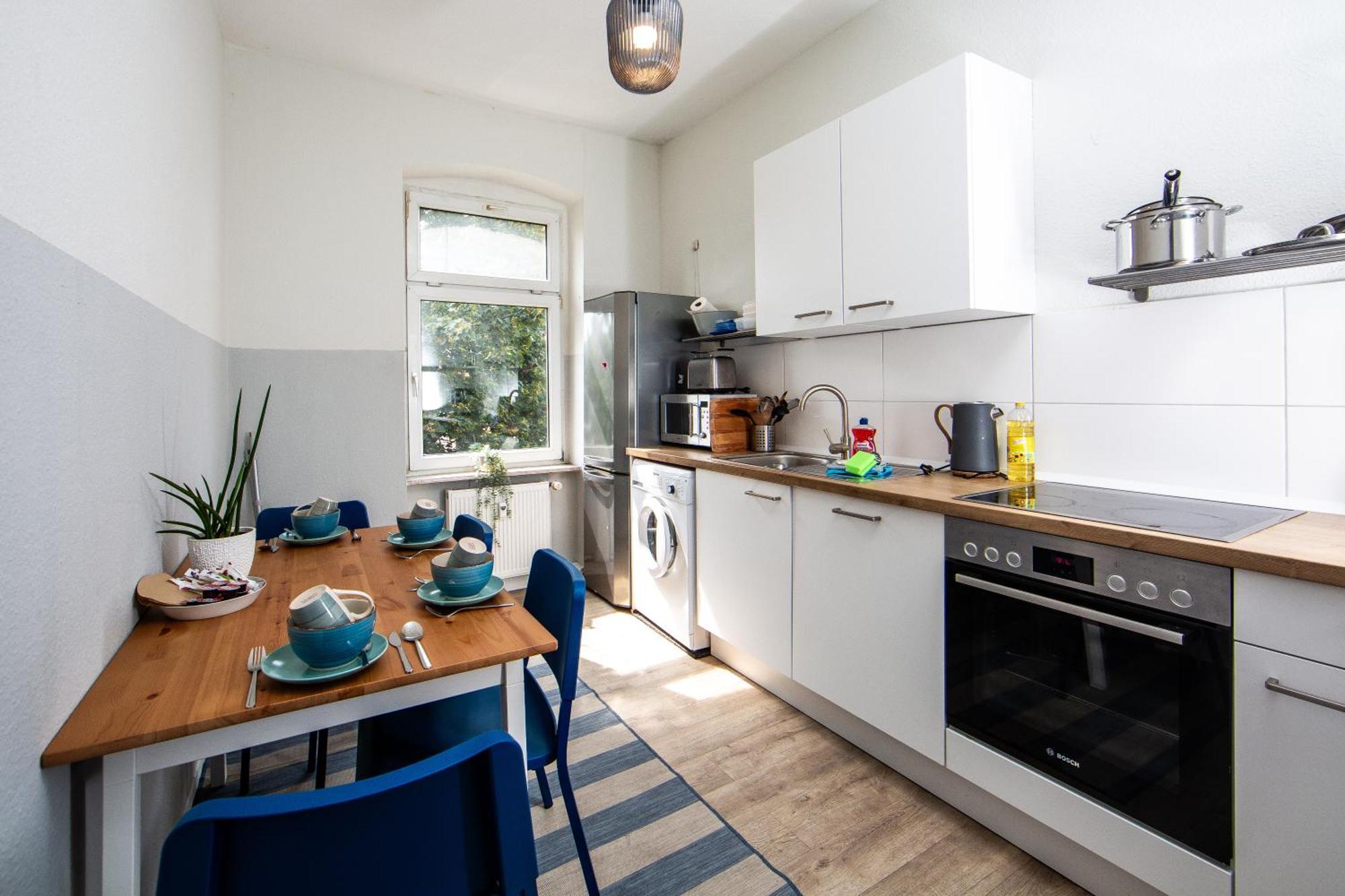 Grossraum-Apartments Mit 2Sz, Wz, Kueche, Smart-Tv, Parken, Etc Эрфурт Экстерьер фото