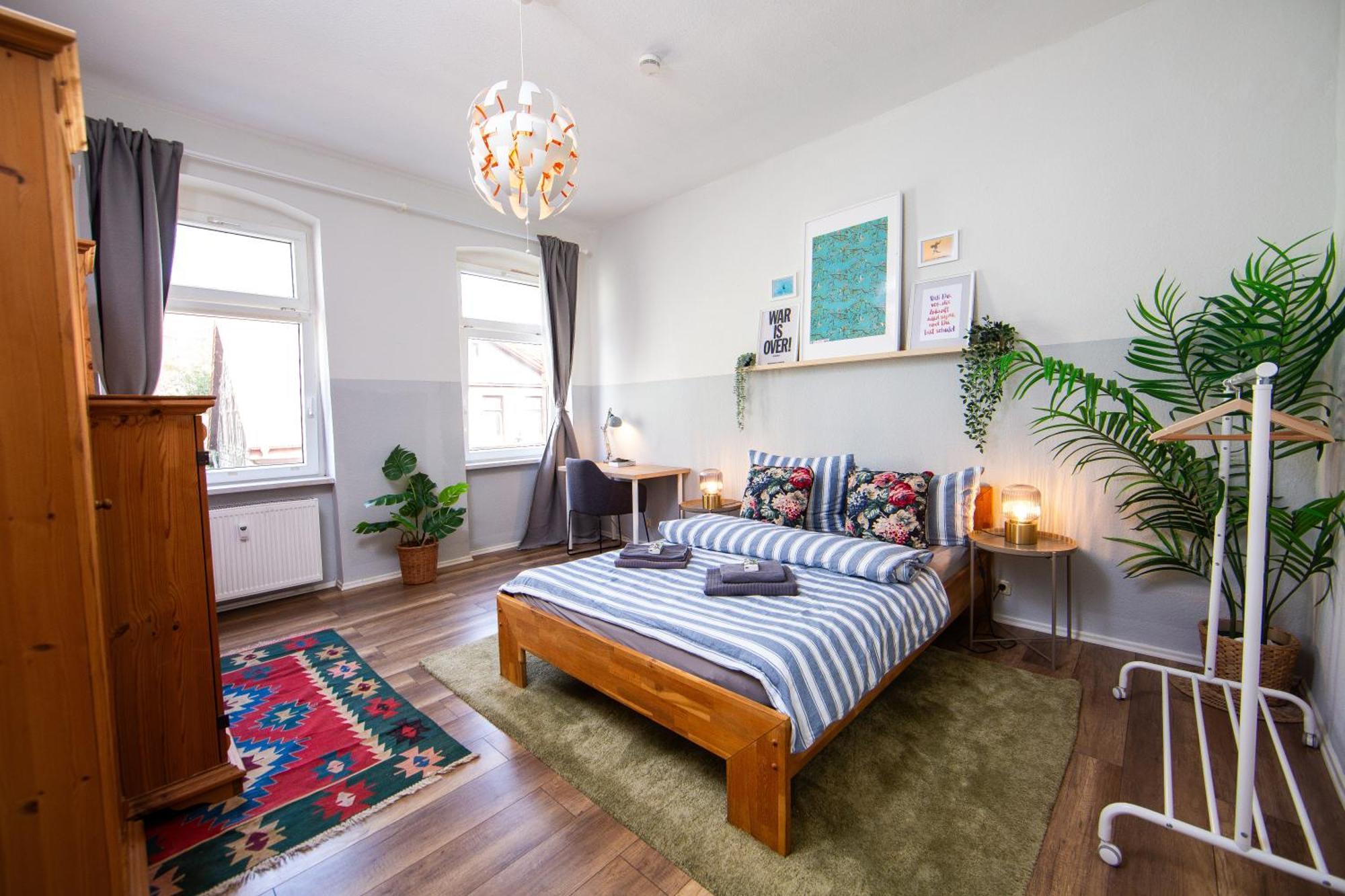 Grossraum-Apartments Mit 2Sz, Wz, Kueche, Smart-Tv, Parken, Etc Эрфурт Экстерьер фото